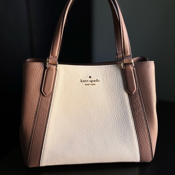 kate spade Handbags - Kate Spade Luxury Bag